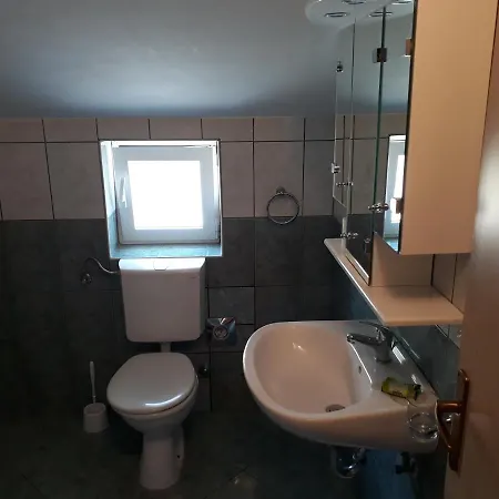 Ivana Apartman *